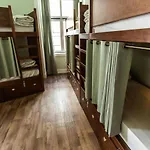 Home Lisbon Hostel *