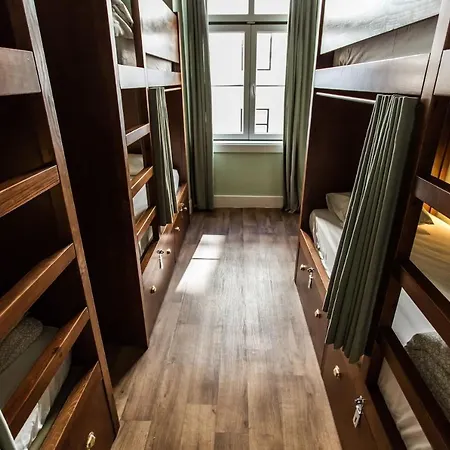 Home Lisbon Hostel Лиссабон