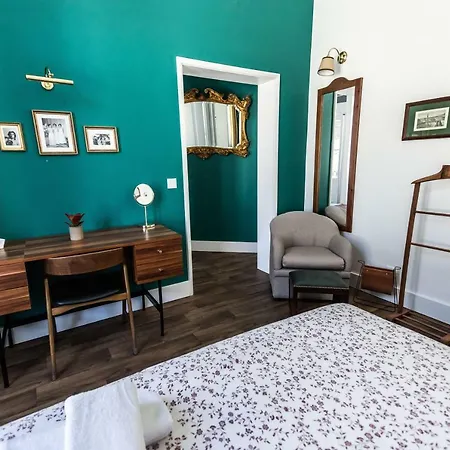 Хостел Home Lisbon Hostel *
