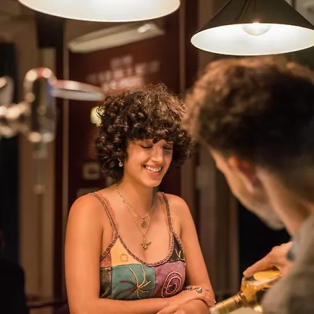 Home Lisbon Hostel بيت شباب