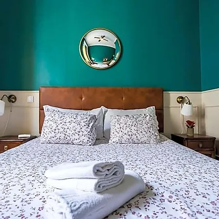 Хостел Home Lisbon Hostel *