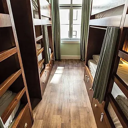 Home Lisbon Hostel Лиссабон
