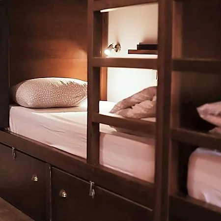 Home Lisbon Hostel Хостел Лиссабон