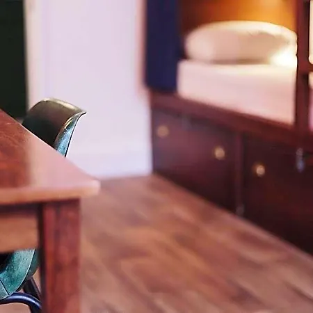 Home Lisbon Hostel * Лиссабон