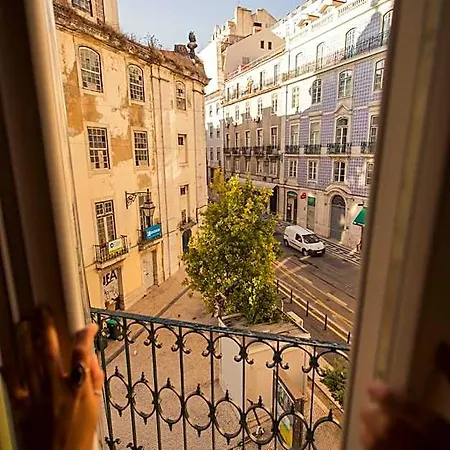 Home Lisbon Hostel Лиссабон