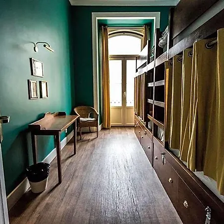 Хостел Home Lisbon Hostel Лиссабон
