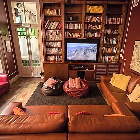 Home Lisbon Hostel