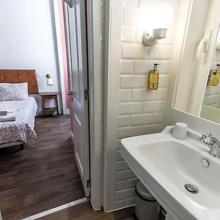 Home Lisbon Hostel * Лиссабон