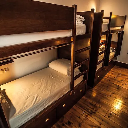 Home Lisbon Hostel بيت شباب *