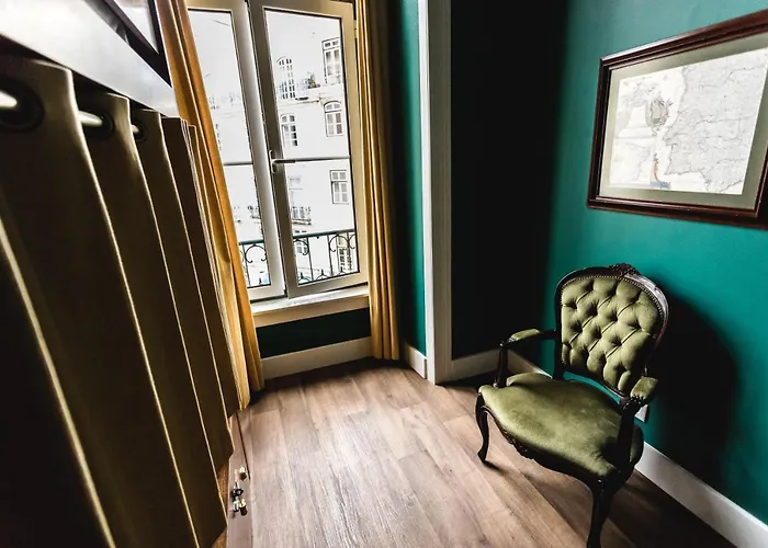 Home Lisbon Hostel *