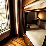 Home Lisbon Hostel
